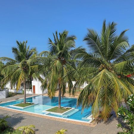Reddalf'S Holiday Resorts 아루감 베이 외부 사진